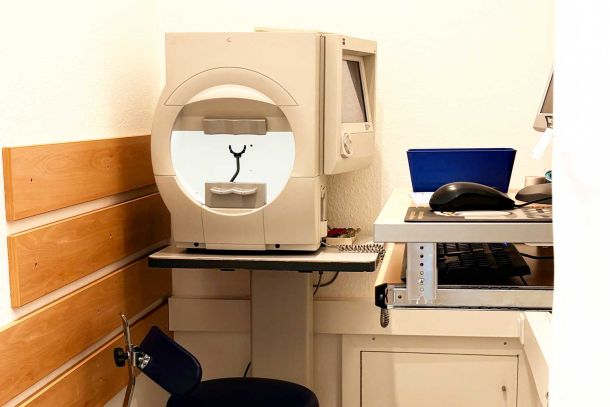 Gesichtsfelduntersuchung